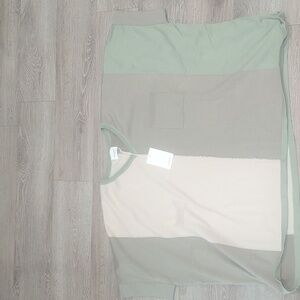 Colorblock V-Neck Short Sleeve Top